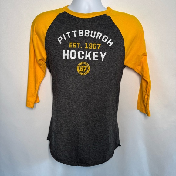 Los Angeles Apparel Other - ❤️3/$30 Pittsburgh Hockey Raglan Tee - Yellow & Charcoal